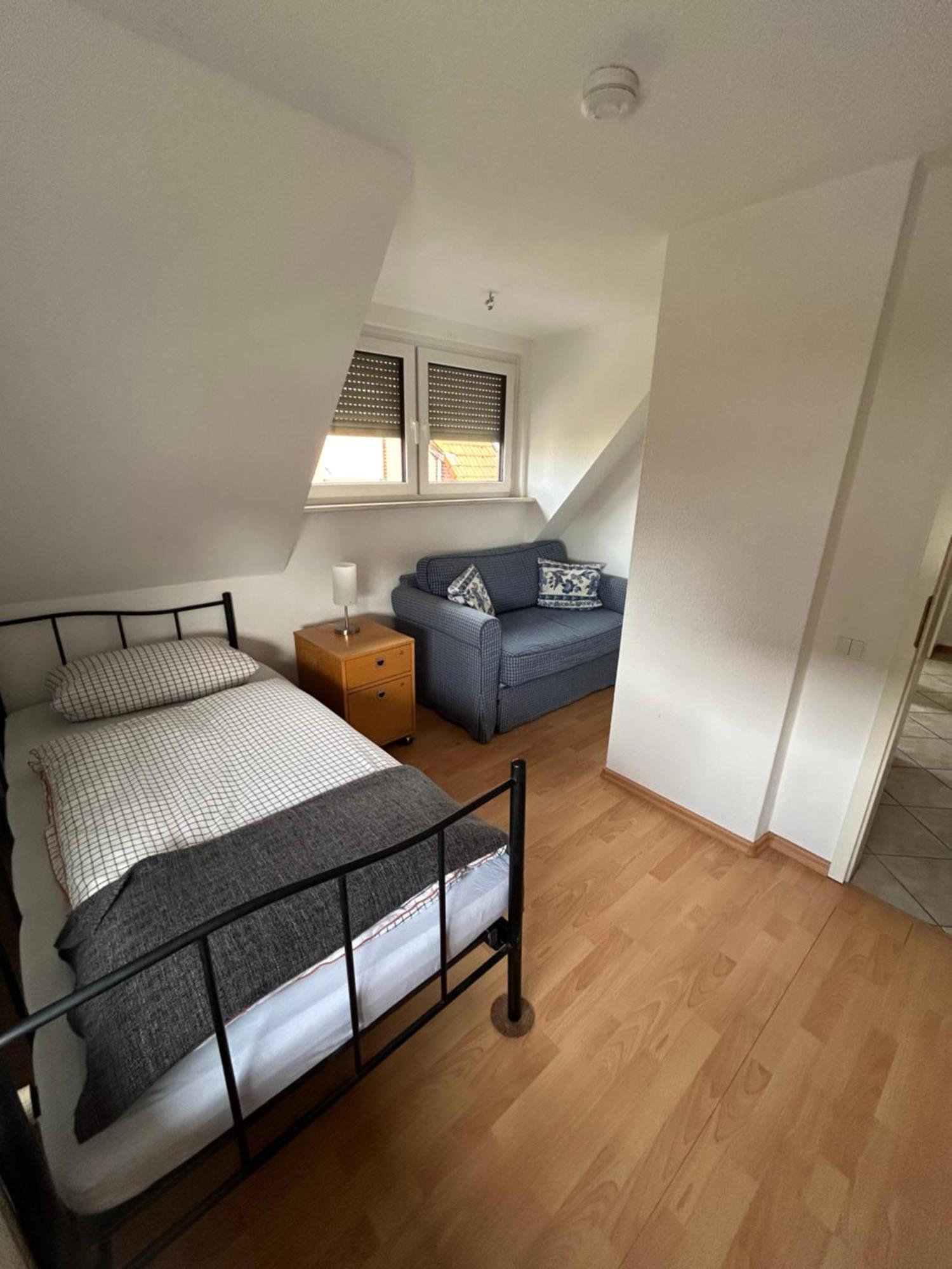 4 Zimmerwohnung zentrale Lage Wendeburg Exterior foto